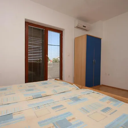 Apartments And Rooms With Parking Space Starigrad, Paklenica - 6606 3* Starigrad Paklenica