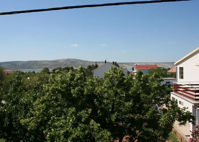 Pensionat Apartments And Rooms With Parking Space Starigrad, Paklenica - 6606