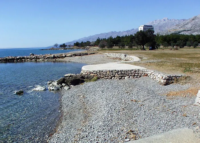Pensionat Apartments And Rooms With Parking Space Starigrad, Paklenica - 6606 Starigrad Paklenica