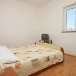 And With Parking Space Starigrad, Paklenica - 6606 Gasthuis 3*