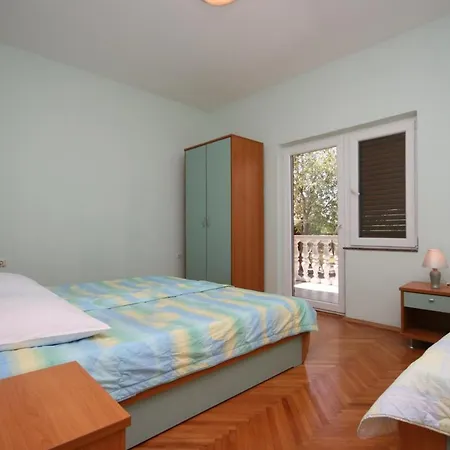 Guest house Apartments And Rooms With Parking Space Starigrad, Paklenica - 6606 Starigrad Paklenica