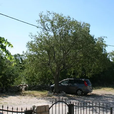Apartments And Rooms With Parking Space Starigrad, Paklenica - 6606 Guest house Starigrad Paklenica