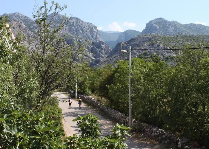 And With Parking Space Starigrad, Paklenica - 6606 Maison d'hôtes 3*